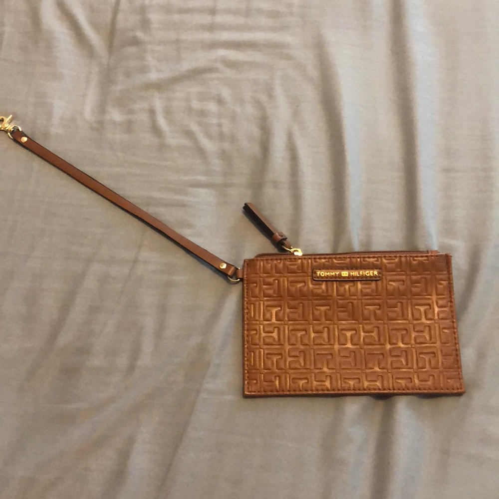 TOMMY HILFIGER SMALL PURSE•NEW